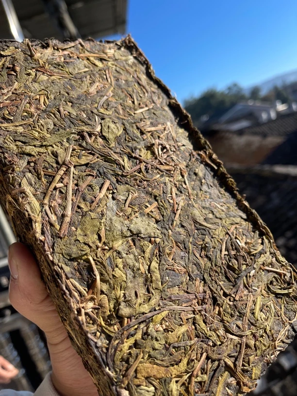 星火推荐，2014年野生【宽叶木兰种】生茶砖1000g【巨甜】