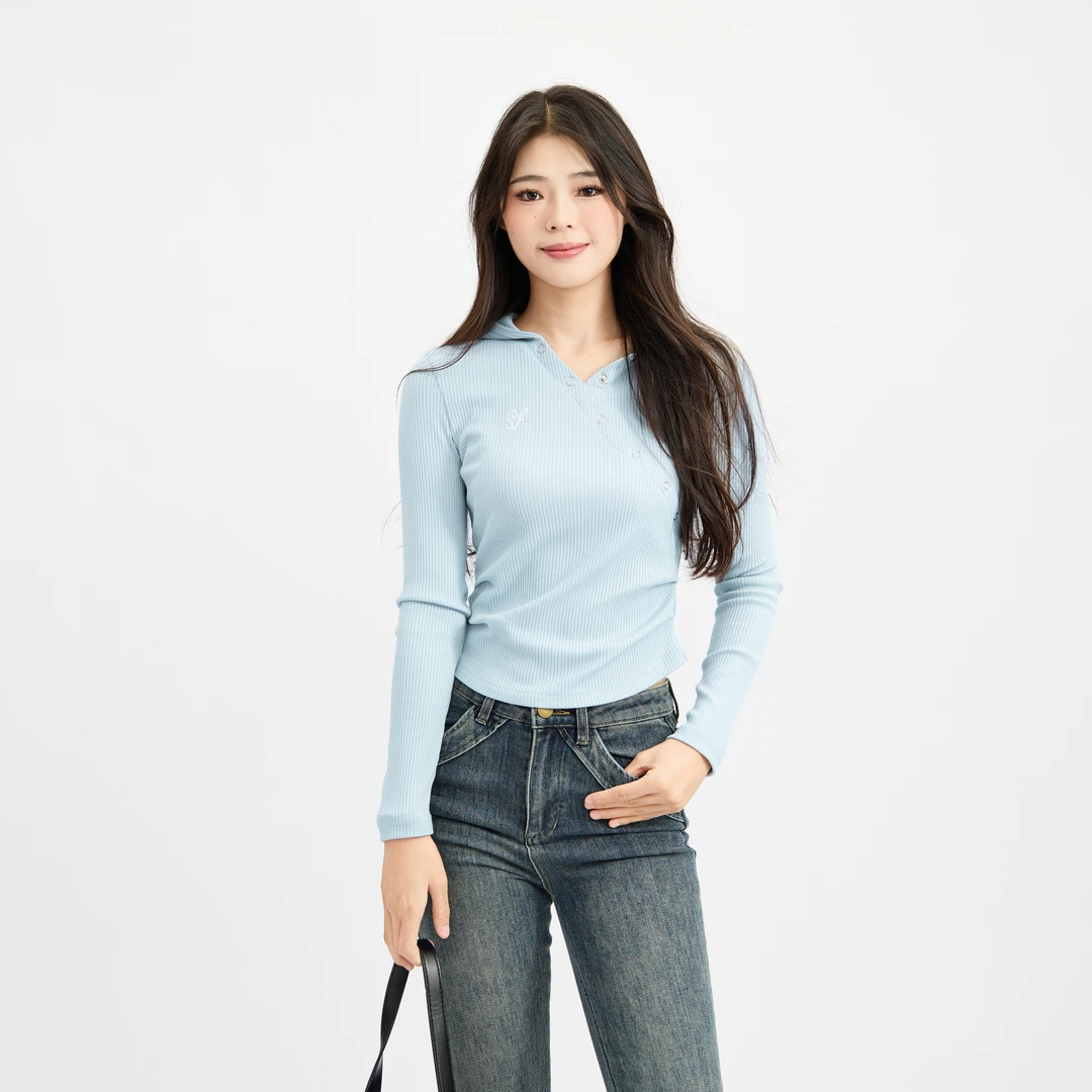 三福 秋季韩版纯欲风修身气质V领刺绣显瘦连帽长袖T恤493336