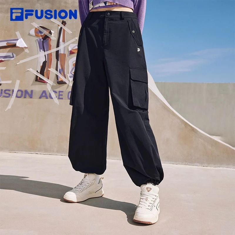FILA FUSION斐乐潮牌梭织长裤女24宽松新款工装束脚裤T11W411805F
