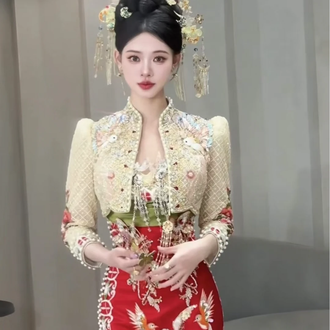 新中式奢华秀禾服新娘敬酒服2024春季新款结婚垫肩中式嫁衣高级