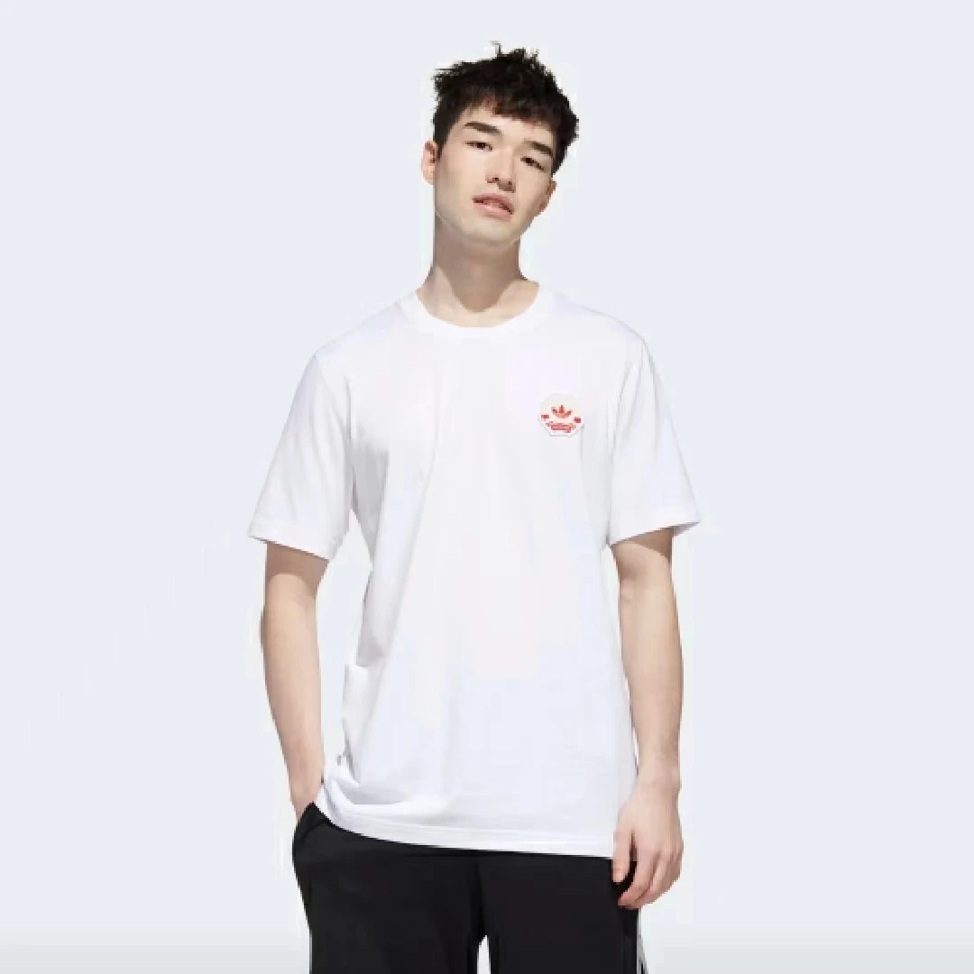 adidas阿迪达斯男款休闲运动舒适透气圆领短袖T恤GP3481