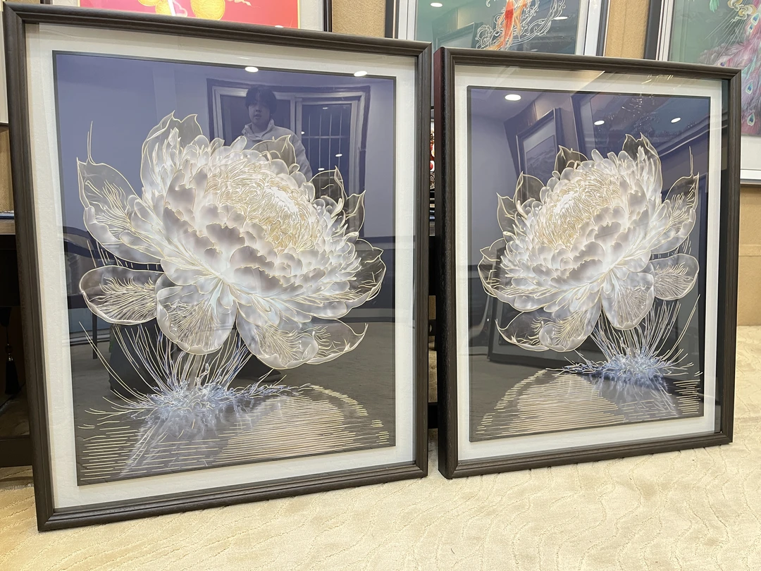 手工錾刻实木边框 铜雕光影睡莲客厅玄关竖版挂画 中式沙发装饰画