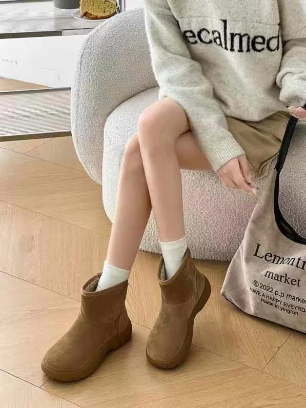 【余子艳实体鞋店】韩系风格复古时尚简约百搭厚底雪地靴