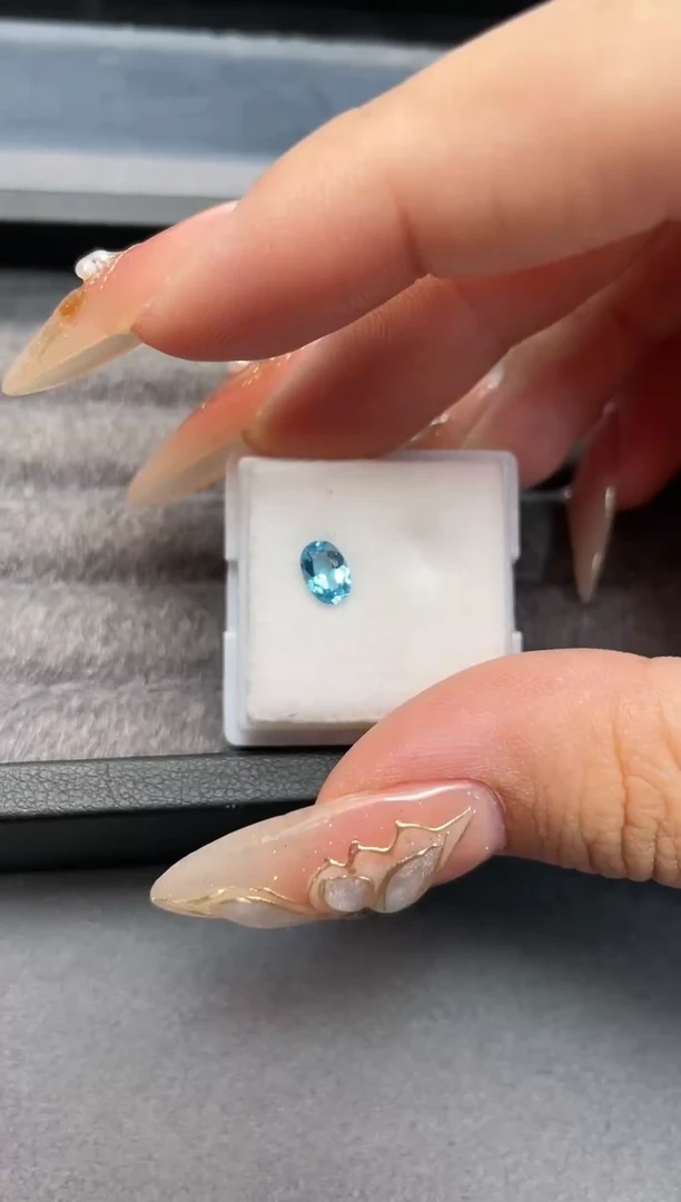 【闪购商品】托帕石裸石未镶嵌4x6mm