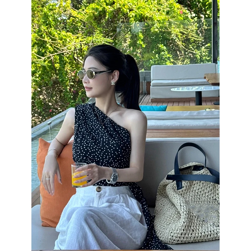 夏季2024新款女士小众设计感波点斜肩背心T恤上衣高腰宽松阔腿裤