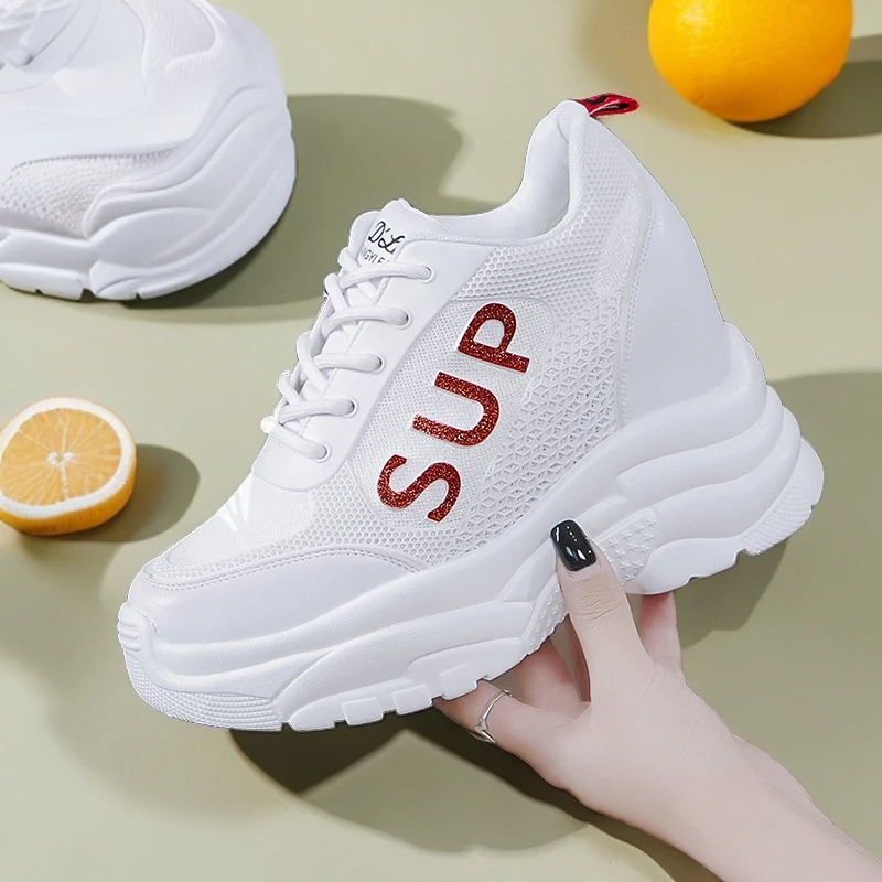 厚底休闲小白鞋女透气薄款新款春秋季百搭网红小个子内增高女鞋子