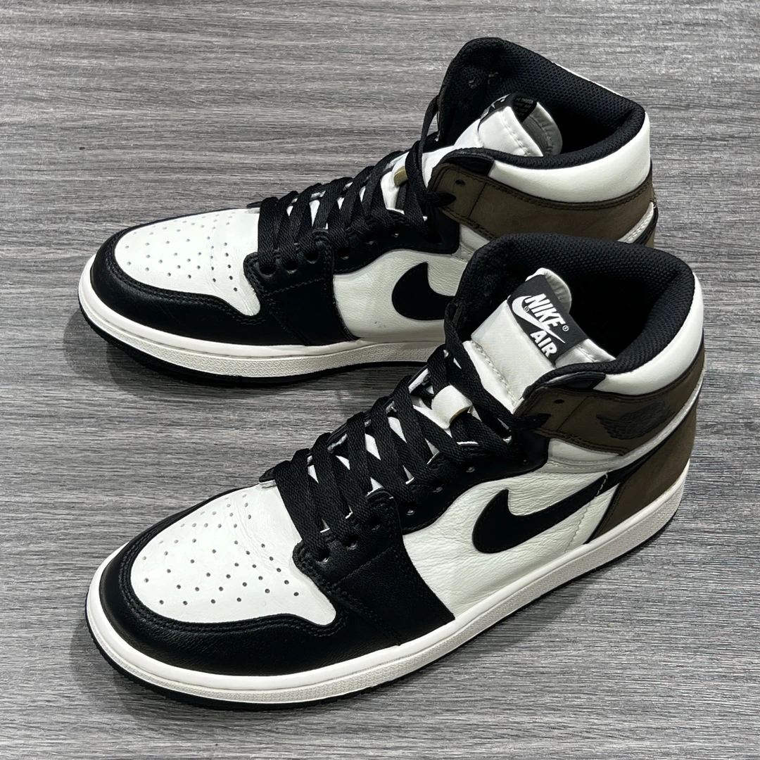 42.5码/AJ1黑摩卡/高帮篮球鞋/95新/公价2589 店