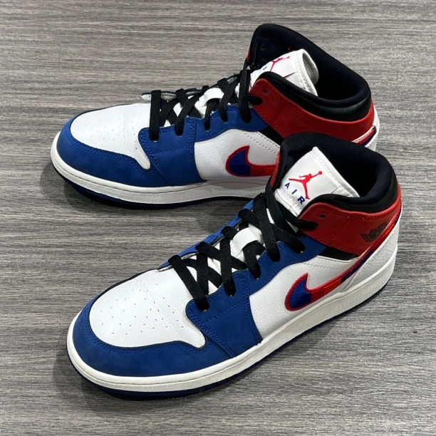 40码/AJ1MID炫彩 中帮篮球鞋 95新 公价1089
