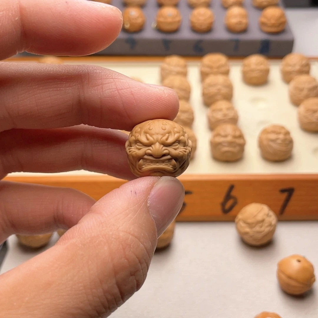 【闪购商品】猴头核桃吊坠尹***-