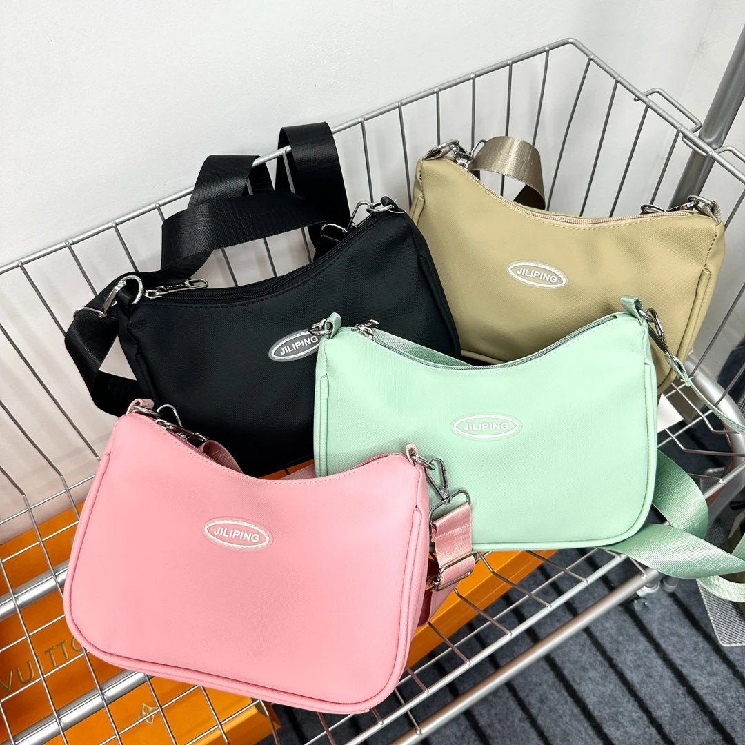 【崔崔新款单肩腋下斜跨包-065】