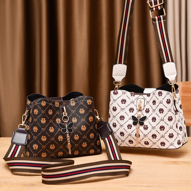 女士包包2023新款潮ins韩版个性单肩女包洋气小包质感斜挎水桶包