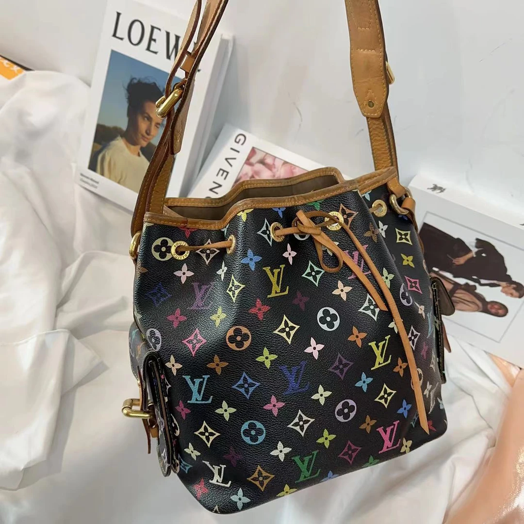 95新 LouisVuitton/路易威登 黑三彩水桶包/95新/聪聪