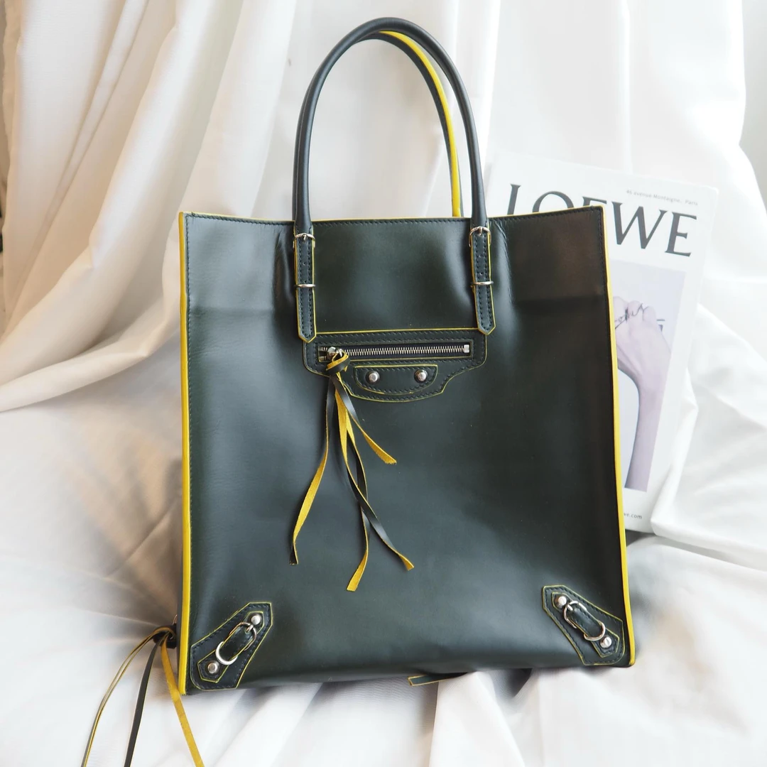 95新 Balenciaga/巴黎世家 /96新/MTZ0707002/尺寸29.30/单肩包/