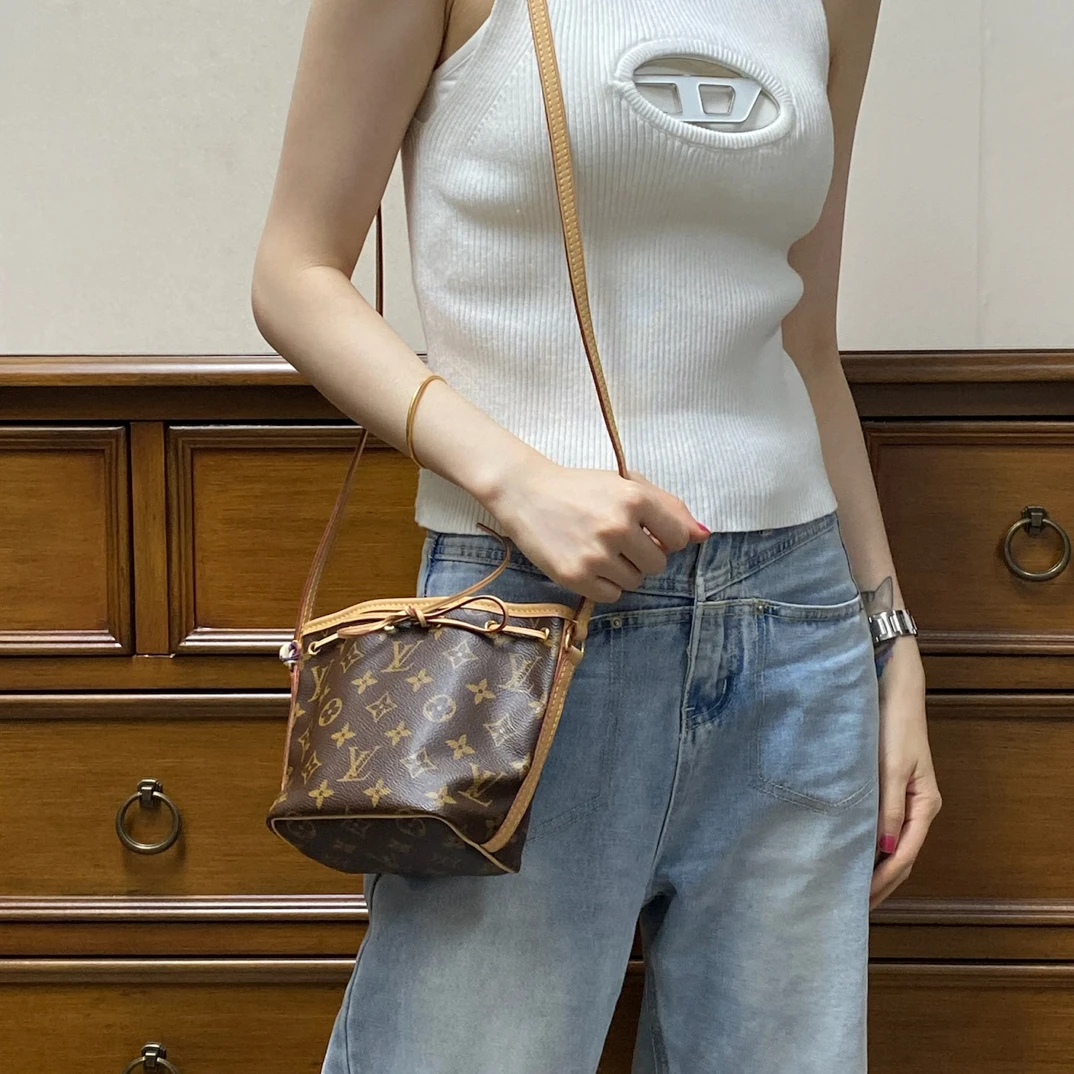 95新 LouisVuitton/路易威登 LV老花noe抽绳水桶斜挎包hd