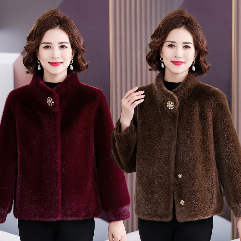 妈妈短款秋冬气质仿水貂绒大衣皮毛一体中年女减龄毛呢外套披肩