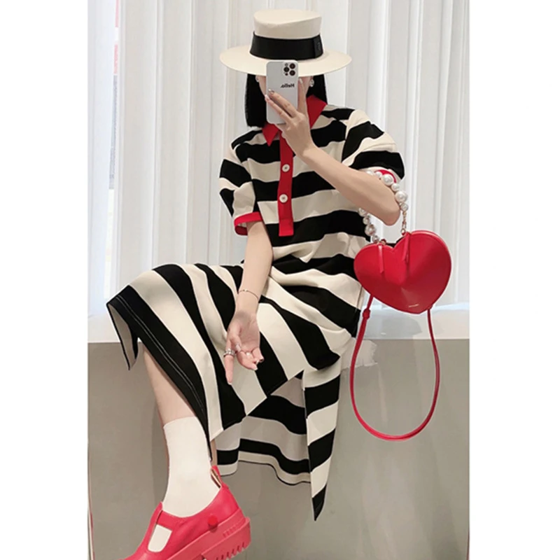 黑杏条纹polo领宽松开叉连衣裙夏季新款法式气质设计感中长款裙子