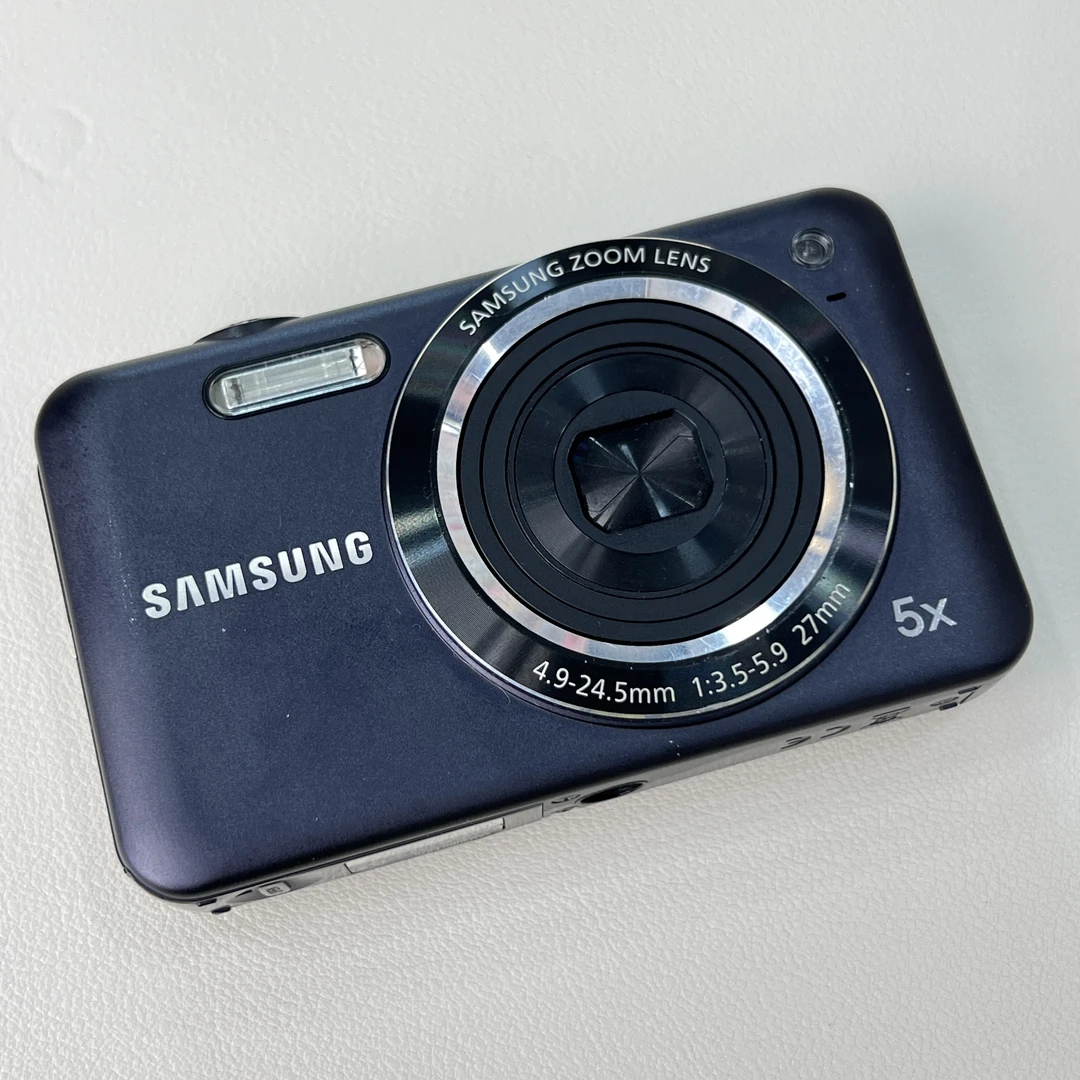 95新 Samsung/三星 ES75黑色福利款1420W像素5倍变焦复古ccd相机
