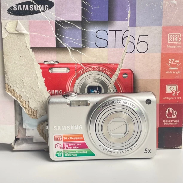 95新 Samsung/三星 st65银色原盒1420万像素5倍变焦复古ccd相机