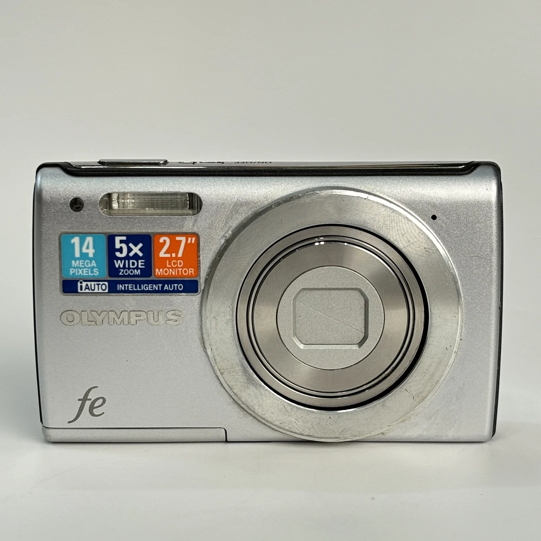 95新 Olympus/奥林巴斯 fe5050银色1400万像素5倍变焦复古ccd相机