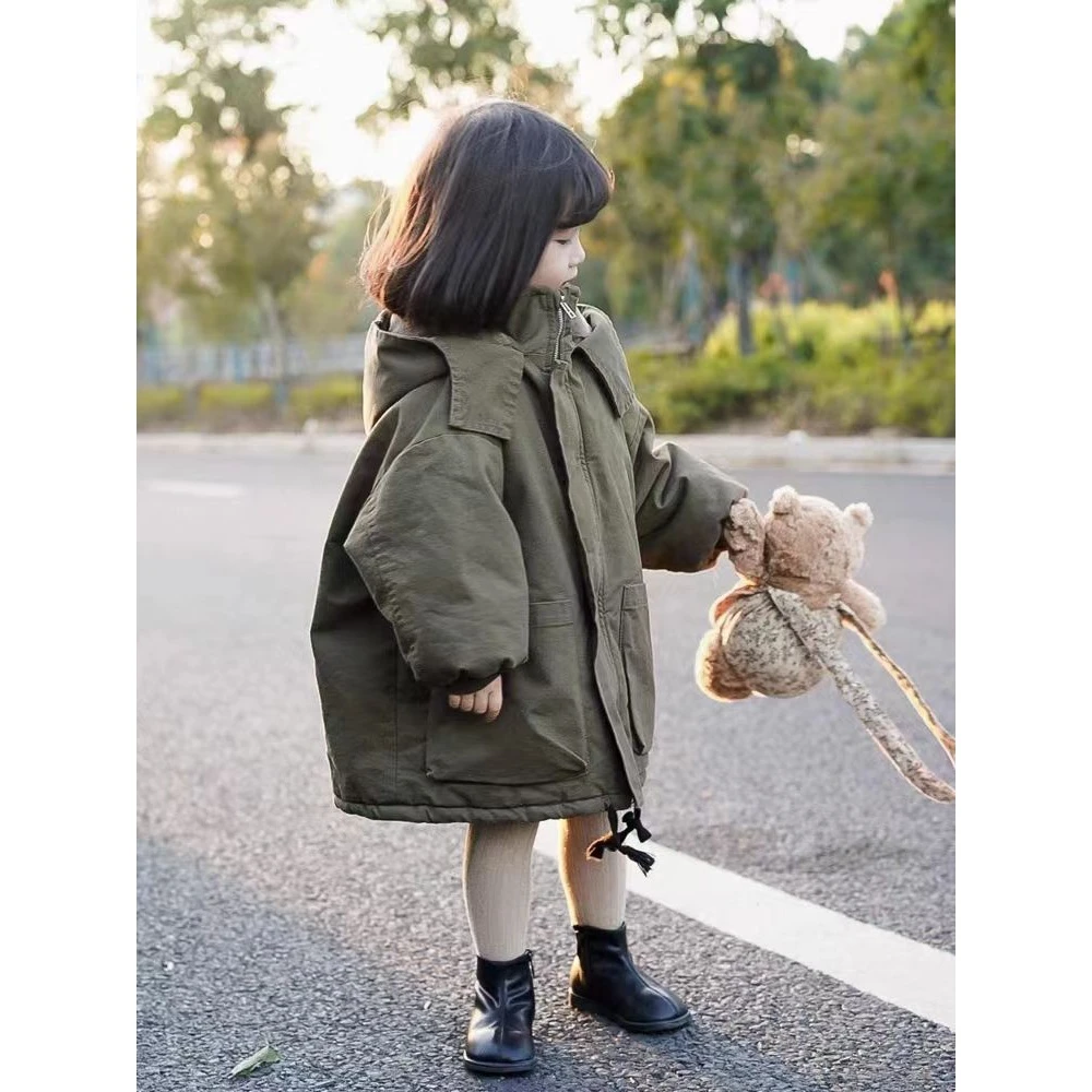 新款童装儿童韩版冬季新品服女童加绒加厚派克服洋气中长款工装袄