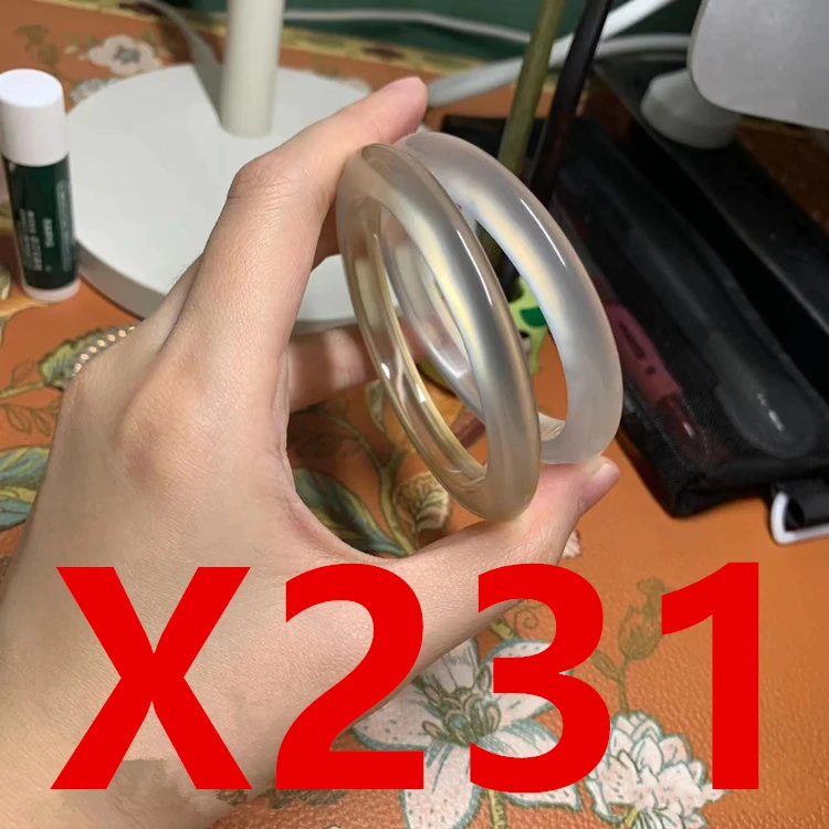 X231直播专用链接天然玛瑙玉手镯白月光荔枝冻【实物以直播为准】