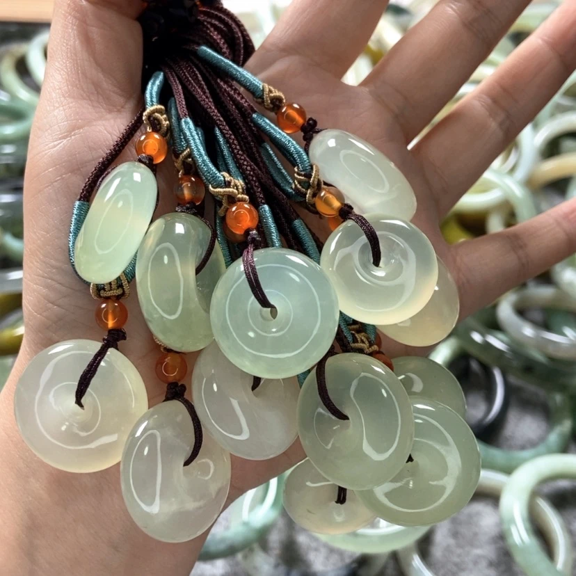 【闪购商品】岫玉手镯未镶嵌多样性发货,发一件