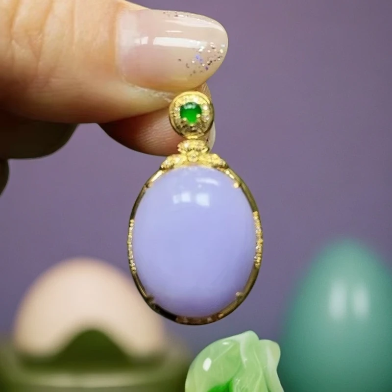 天然A货翡翠鸽子蛋吊坠  端庄大气 紫罗兰色，18K金镶嵌气质轻奢