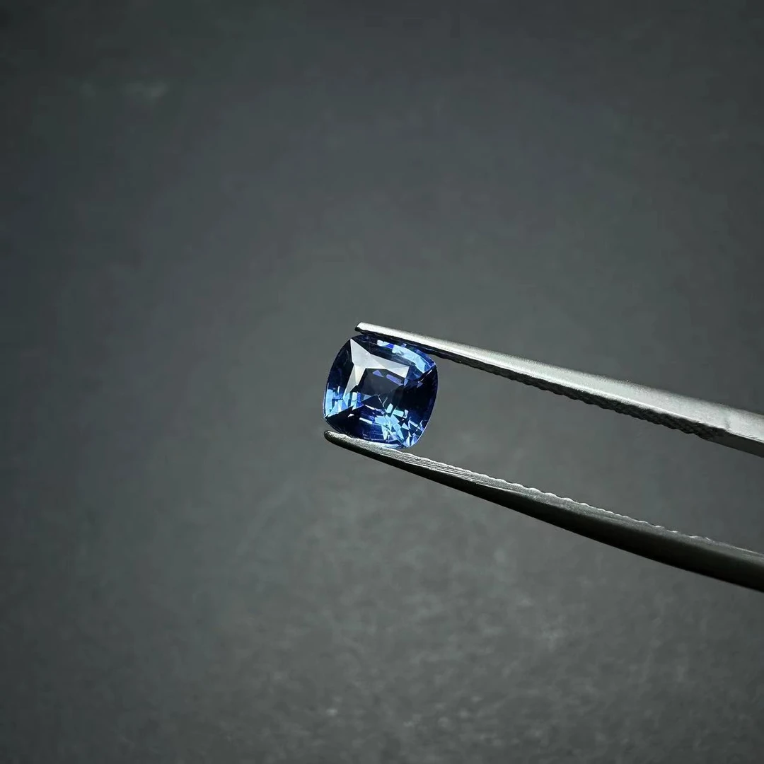 3829-S34/矢车菊蓝宝石-1.06ct