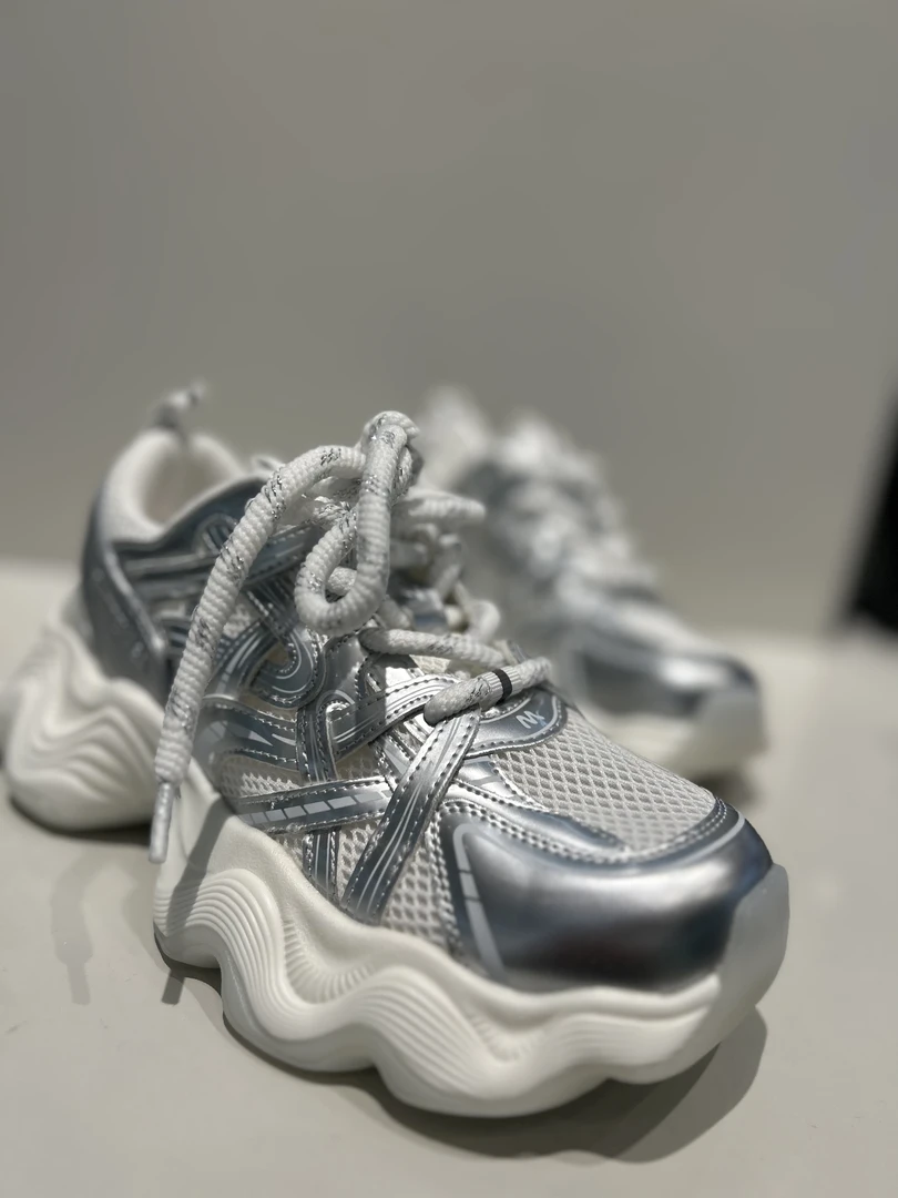 2024夏季新品欧货原版原厂银色休闲透网老爹鞋388-20
