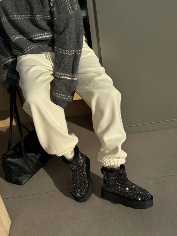 2024冬季新品原版欧货镶满钻加绒加厚雪地靴11-30