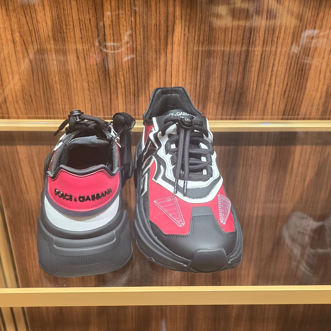 全新未使用【主播推荐】D...G黑红老爹鞋运动鞋二周回国