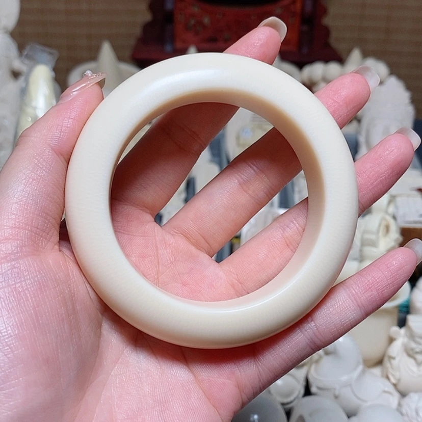 【闪购商品】2.0手镯核雕@****