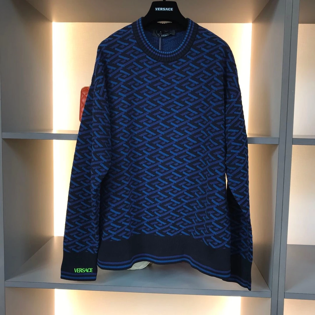 全新未使用 VERSACE/范思哲 男士新款时尚休闲圆领秋冬针织衫