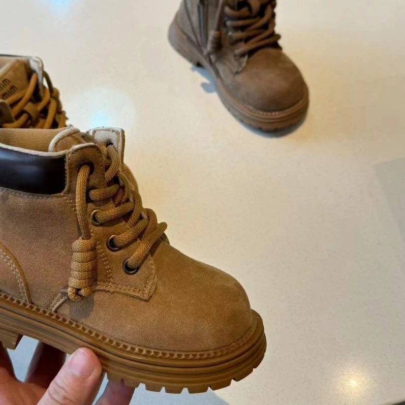 泡妈童装  【小黄靴】秋季儿童休闲男童女童英伦百搭马丁靴8020