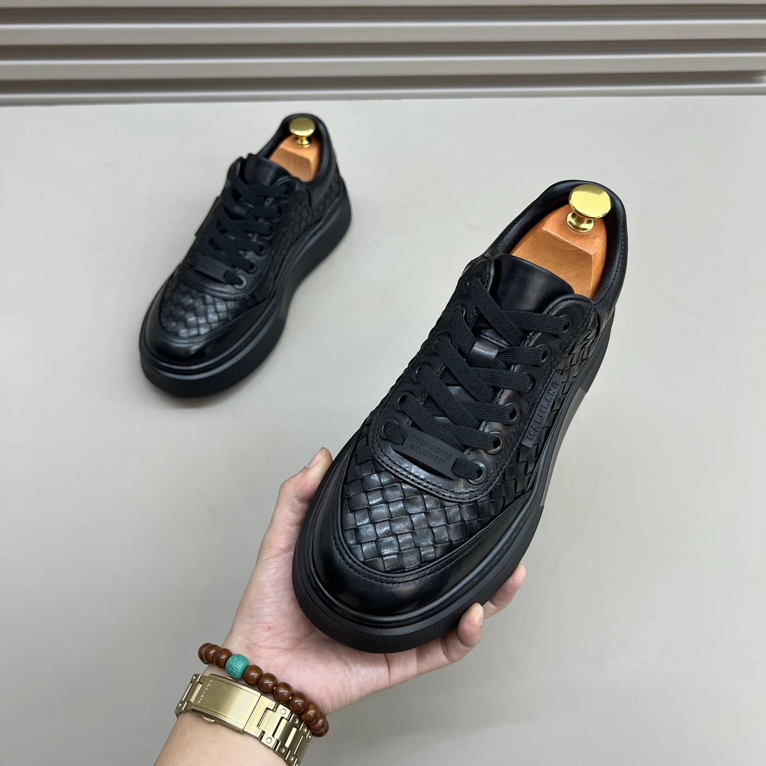 休闲鞋轻奢低帮休闲皮鞋百搭软弹舒适漫步男鞋真皮厚底冬季秋季