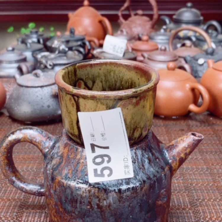 【闪购商品】紫砂茶壶执*