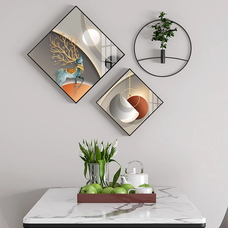 轻奢餐厅装饰画麋鹿挂画组合饭厅墙画现代简约创意墙面背景画