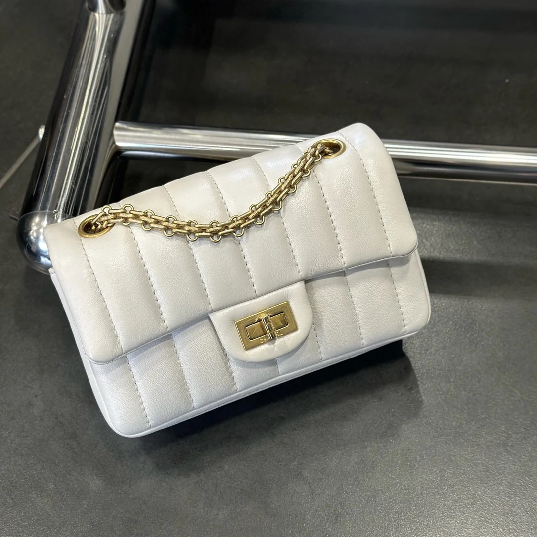 95新 Chanel/香奈儿 Chanel 2.55 mini 钢印(芯片)款 单肩斜挎包