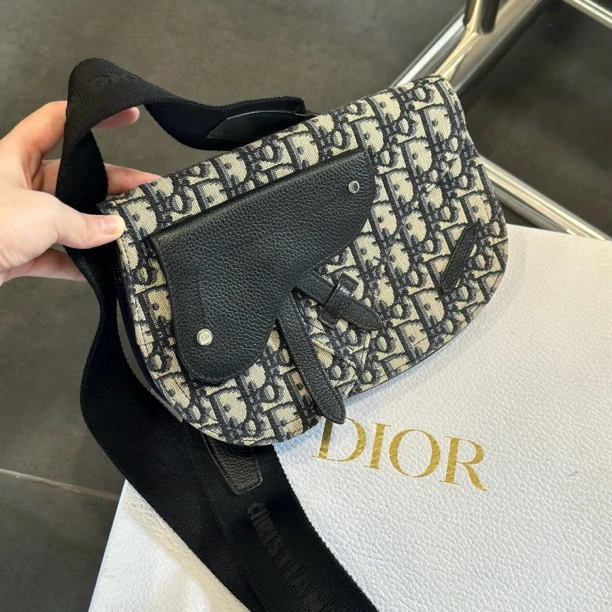 95新 DIOR/迪奥 Dior 老花马鞍包 斜挎单肩包