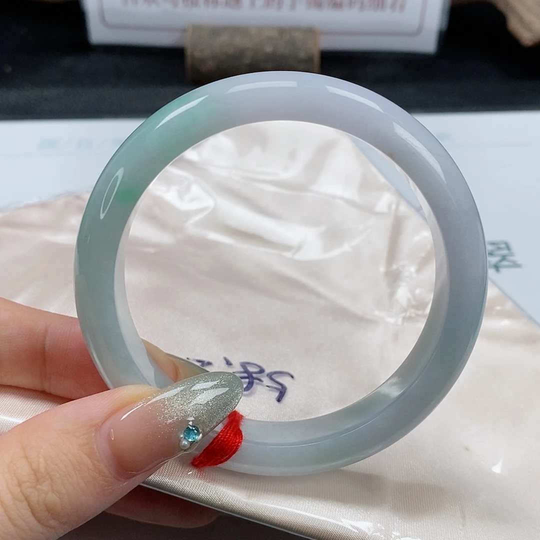 【闪购商品】翡翠手镯未镶嵌341号
