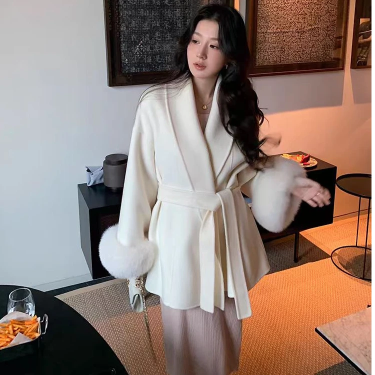 新款高级感白色小个子赫本风双面呢大衣女短款毛呢外套9809