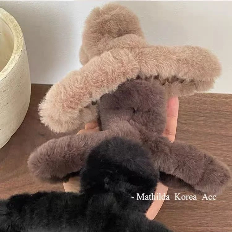 韩国奶咖色系13cm发饰交叉盘发抓夹大号仿兔毛绒后脑勺发夹发抓女