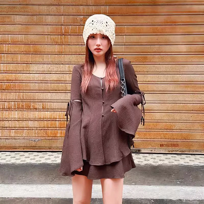 【强哥外贸】 夏季新款 S 法式优雅不规则设计感喇叭袖衬衫