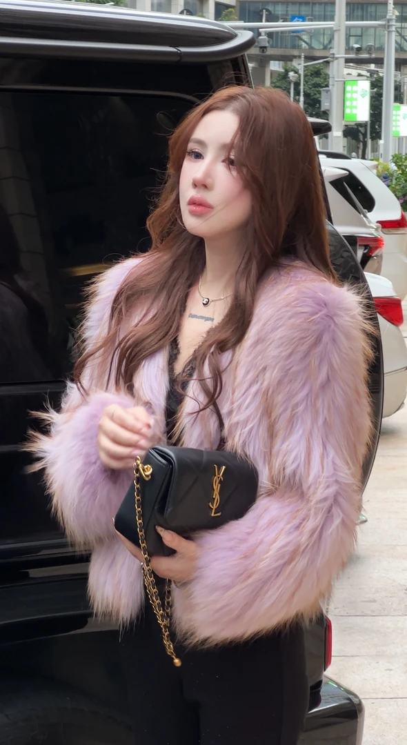 【G. yantong/郭彦彤】2024秋冬毛毛编织貉子毛外套时尚百搭款2518