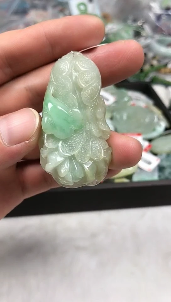 【闪购商品】翡翠挂件未镶嵌白菜1