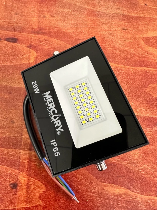 20W实标户外防水工地专用投光灯220V（长约9.5厘米，宽约7.5厘米）