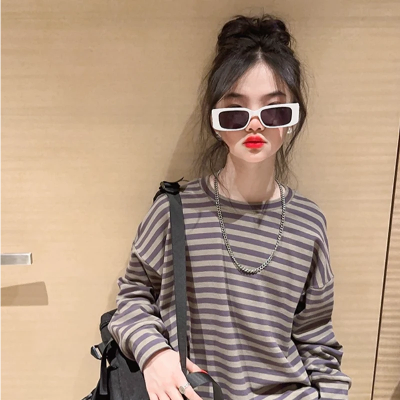 女童秋装长袖t恤2025新款中大童洋气卫衣儿童春秋条纹打底衫外穿