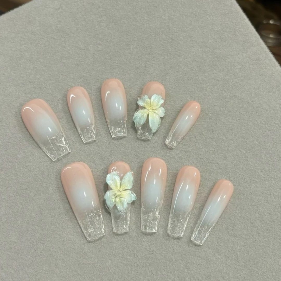 【卢森堡】纯手工穿戴甲显白美少女贴片中长梯形可拆卸定制穿戴美甲