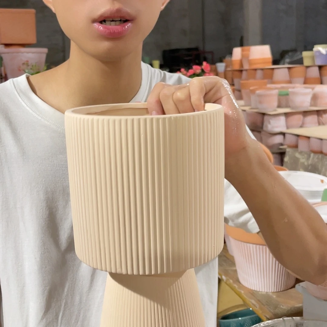 【闪购商品】红陶20CM以下素色高脚杯口14高22