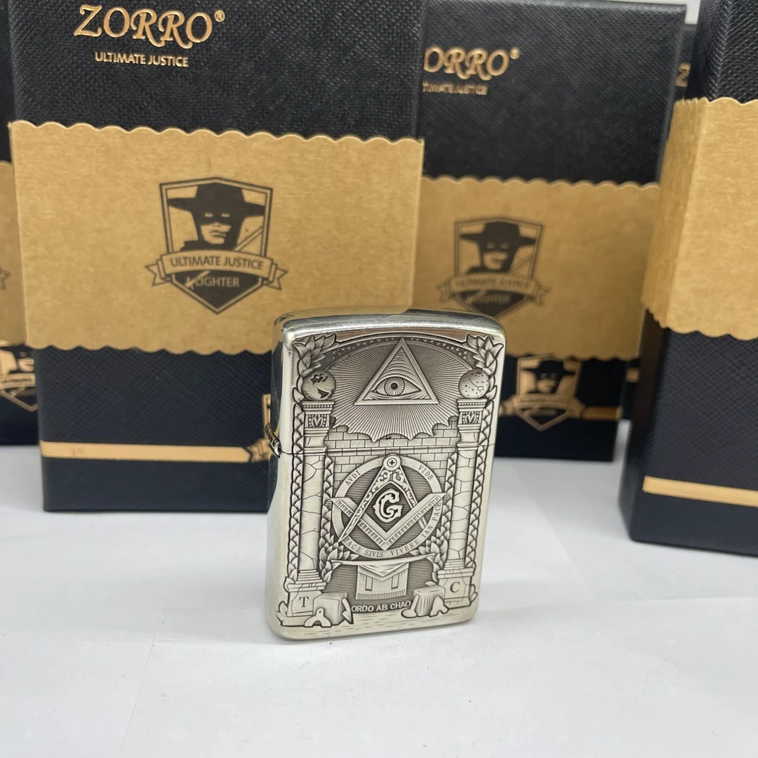 ZORRO佐罗902S荷鲁斯之眼白铜盔甲双面立体浮雕煤油打火机礼盒装